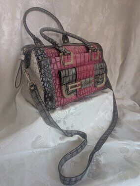GUESS faux Reptile Leather Shoulder / Handbag Purse